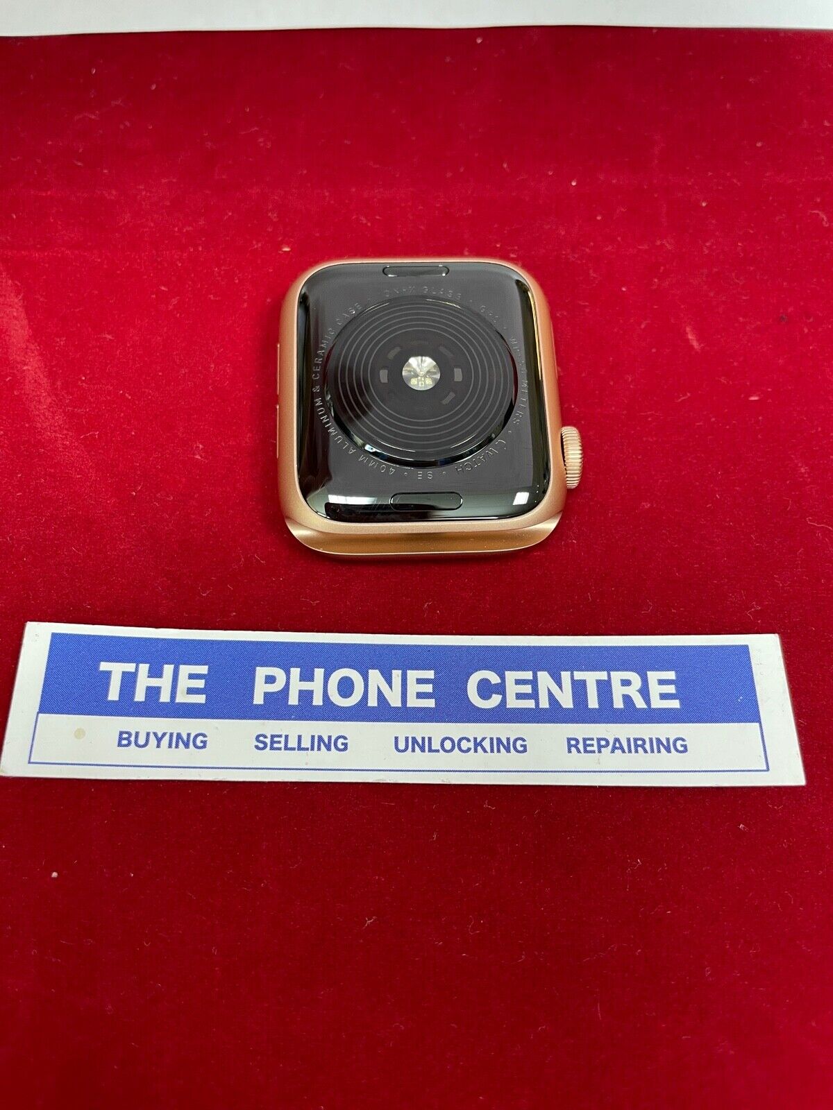 Apple Watch Series SE 40mm Gold Aluminium Case 100% Battery