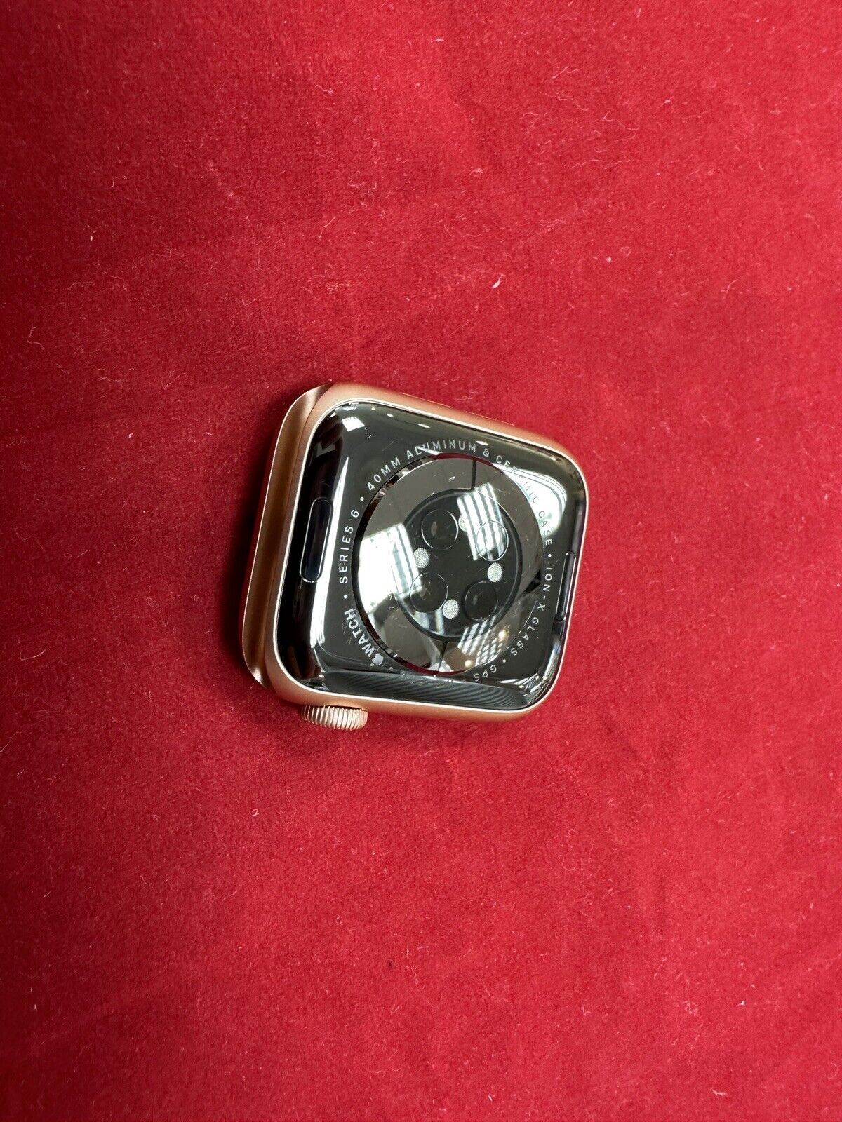 Apple Watch Series 6 (GPS, 40mm) - Gold Aluminium Case 100% Battery *