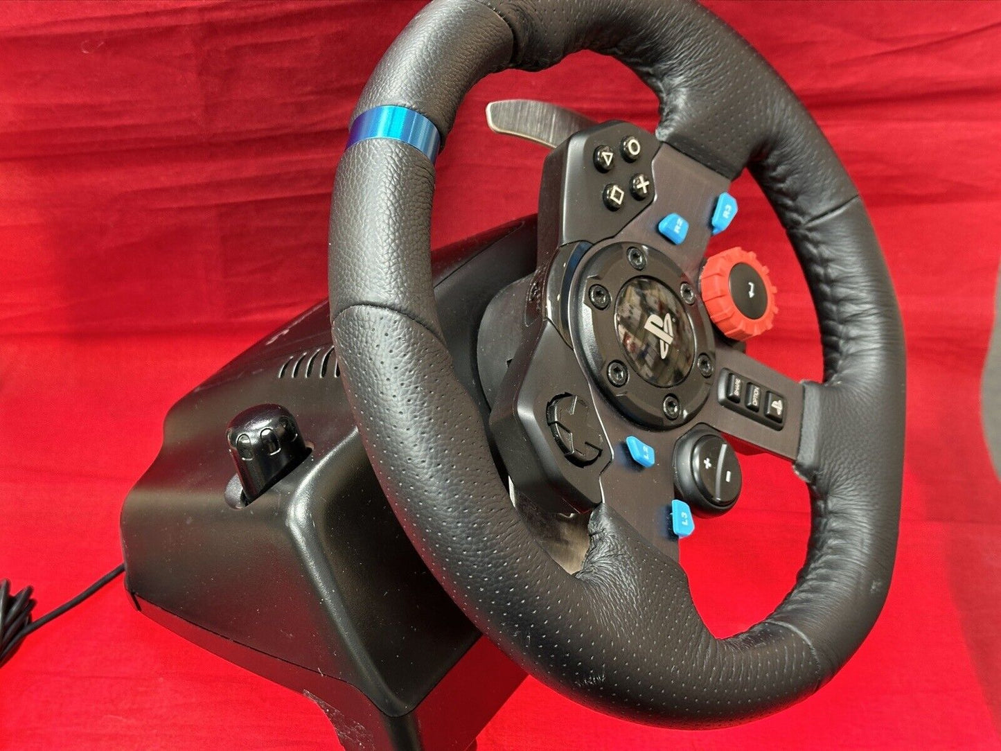 Logitech 222B411 G29 Racing Wheel and Pedals for PlayStation/PC/MAC