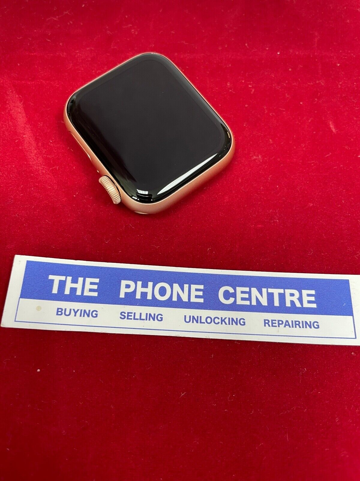 Apple Watch Series SE 40mm Gold Aluminium Case 100% Battery