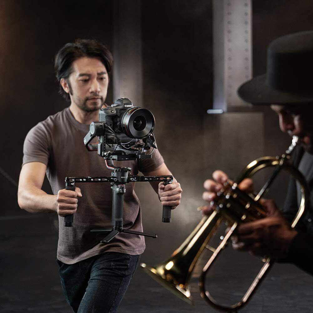 DJI RS 2 Gimbal Stabilizer Pro Combo