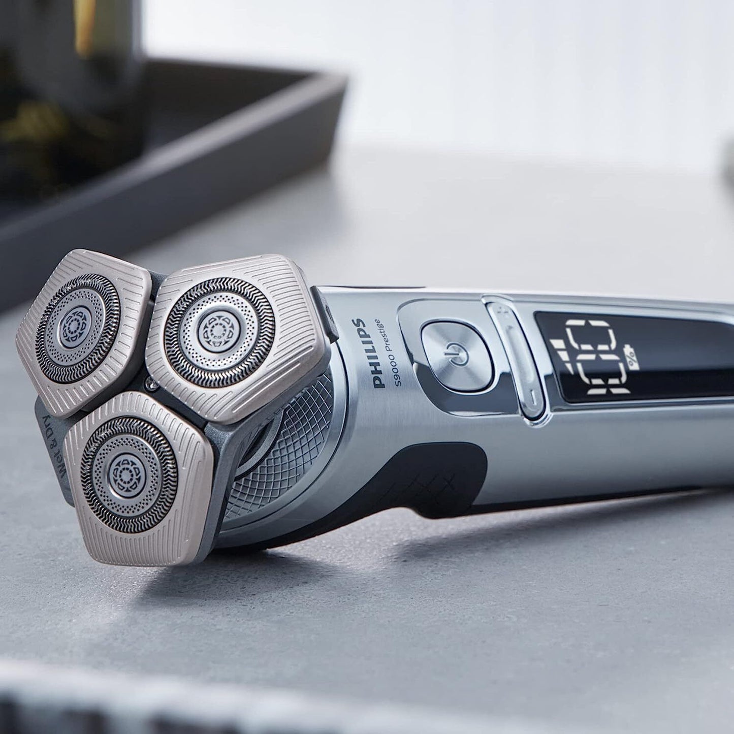 Philips Shaver S9000 Prestige Cordless shaver with 2 attachments SP9872/22