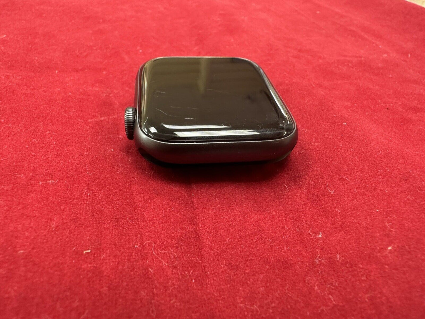 Apple Watch Series 5 44mm - Space Grey Aluminium Case GPS