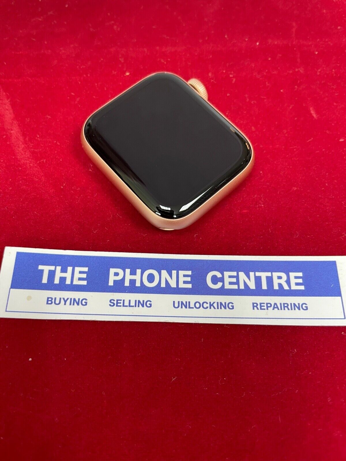 Apple Watch Series SE 40mm Gold Aluminium Case 100% Battery