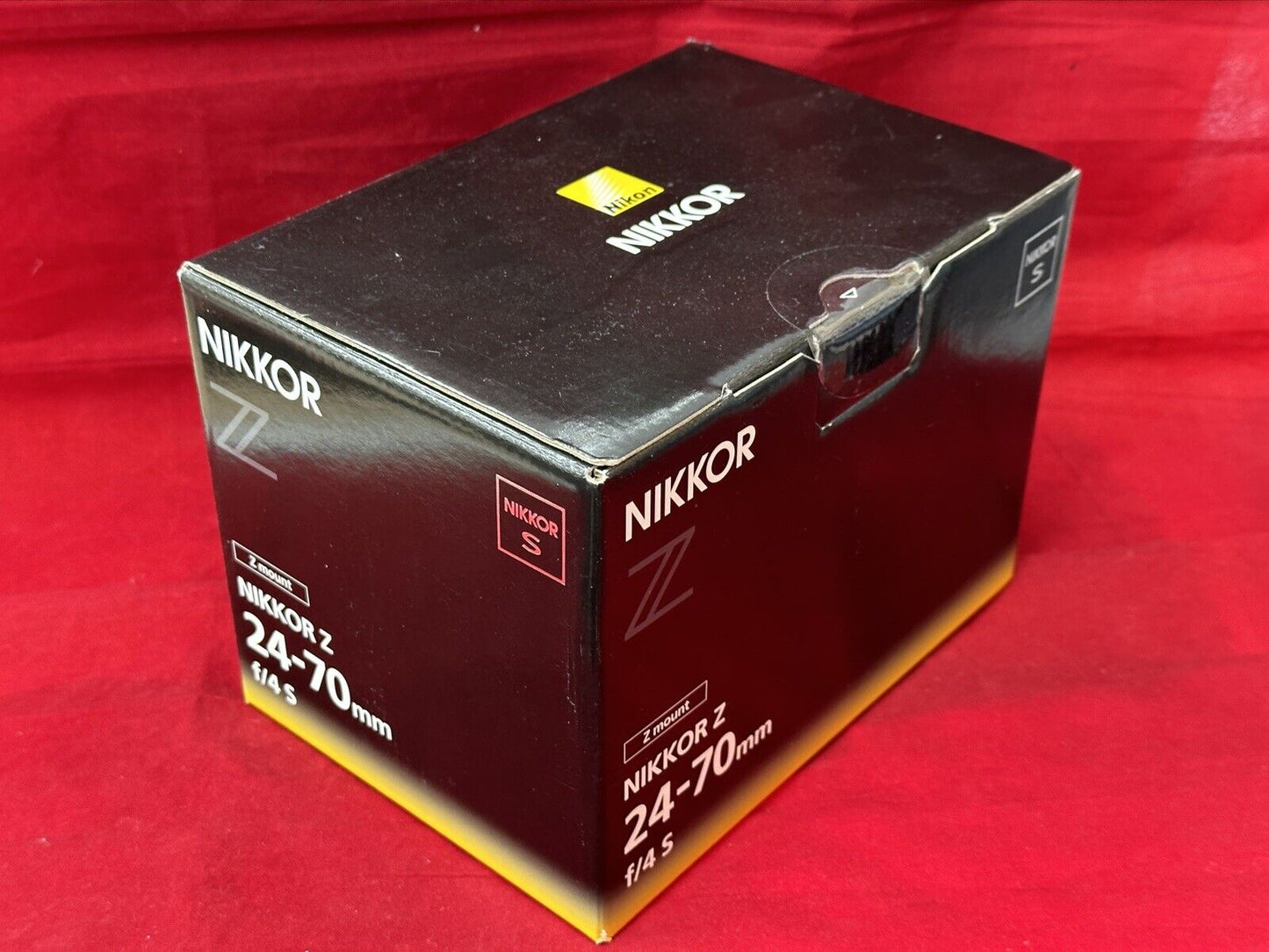 Nikon NIKKOR Z 24-70 mm f/4 S Mirrorless Camera Lens JMA704DA