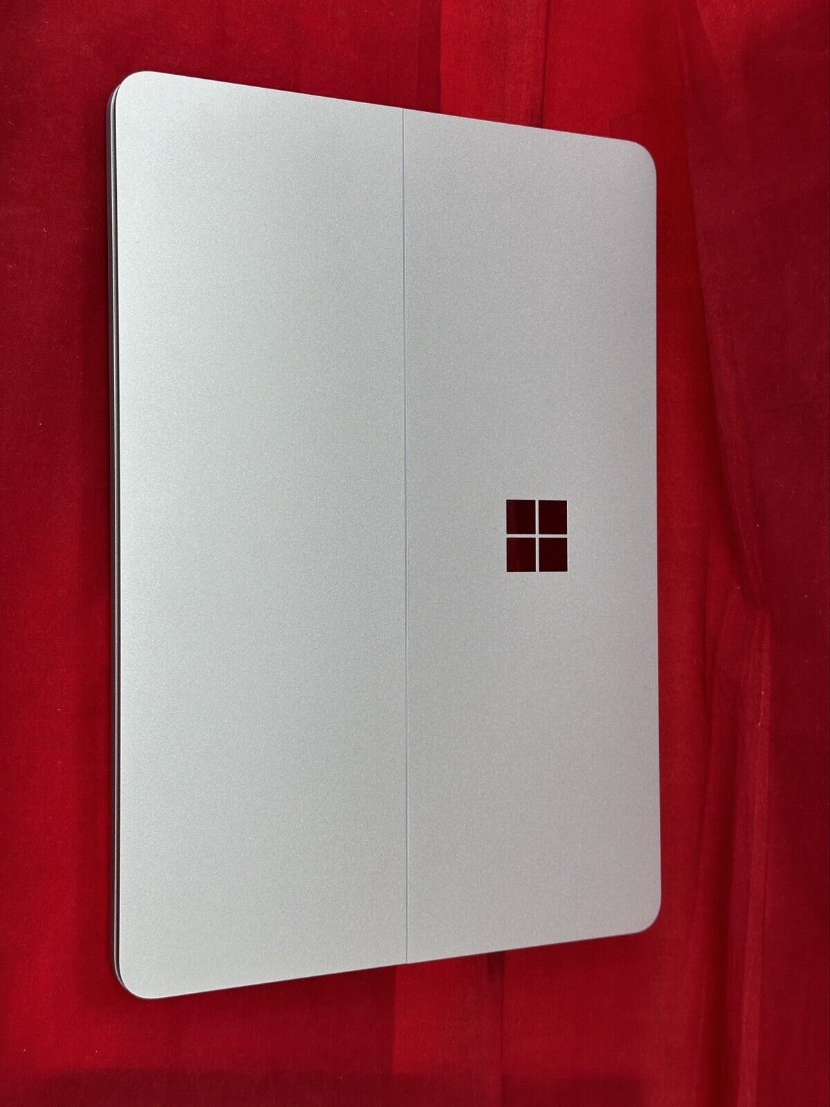 Microsoft Surface Laptop Studio 14.4" (512GB SSD, Intel Core i7-11370H 16GB Ram