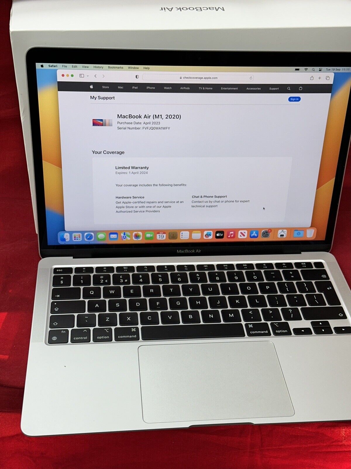 Apple MacBook Air 13in (256GB SSD, M1, 8GB) Laptop - Silver - MGN93B/A...