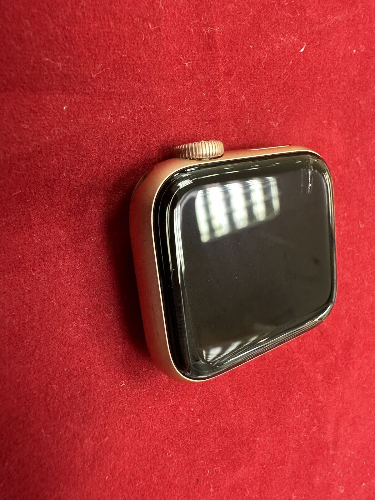 Apple Watch Series 6 (GPS, 40mm) - Gold Aluminium Case 100% Battery *